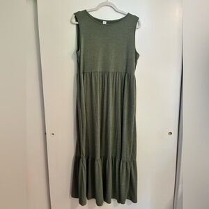 Sleeveless Green Maxi Dress